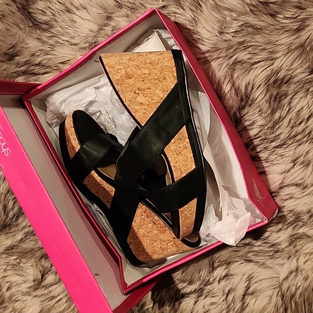 Wedges - Picture 2 of 2